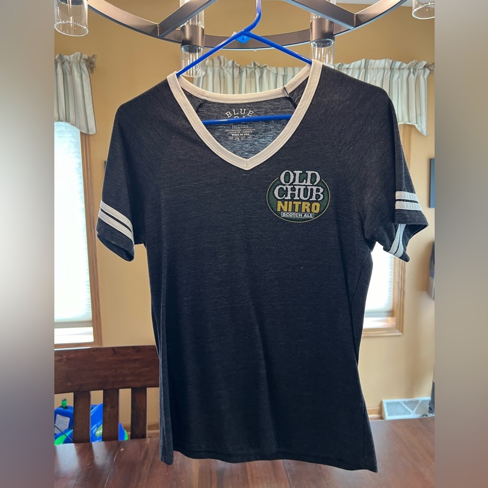 Oskar blues brewery t shirt with old chub logo